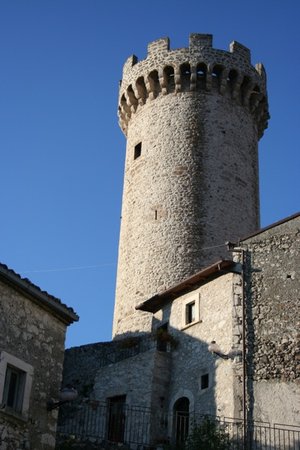 torre-medicea-santo-stefano-sessanio